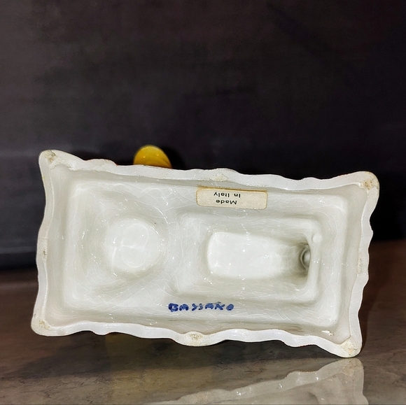 1950s BASSAŃO VICTORIAN PORCELAIN CANDLE HOLDER HAND-PAINTED MADE IN ITALY - Picture 8 of 9